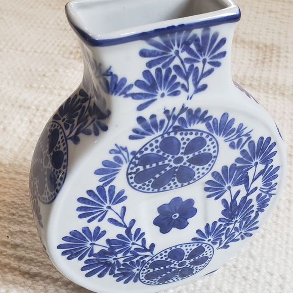 Blue Floral Ceramic Vase - Picture 7 of 8